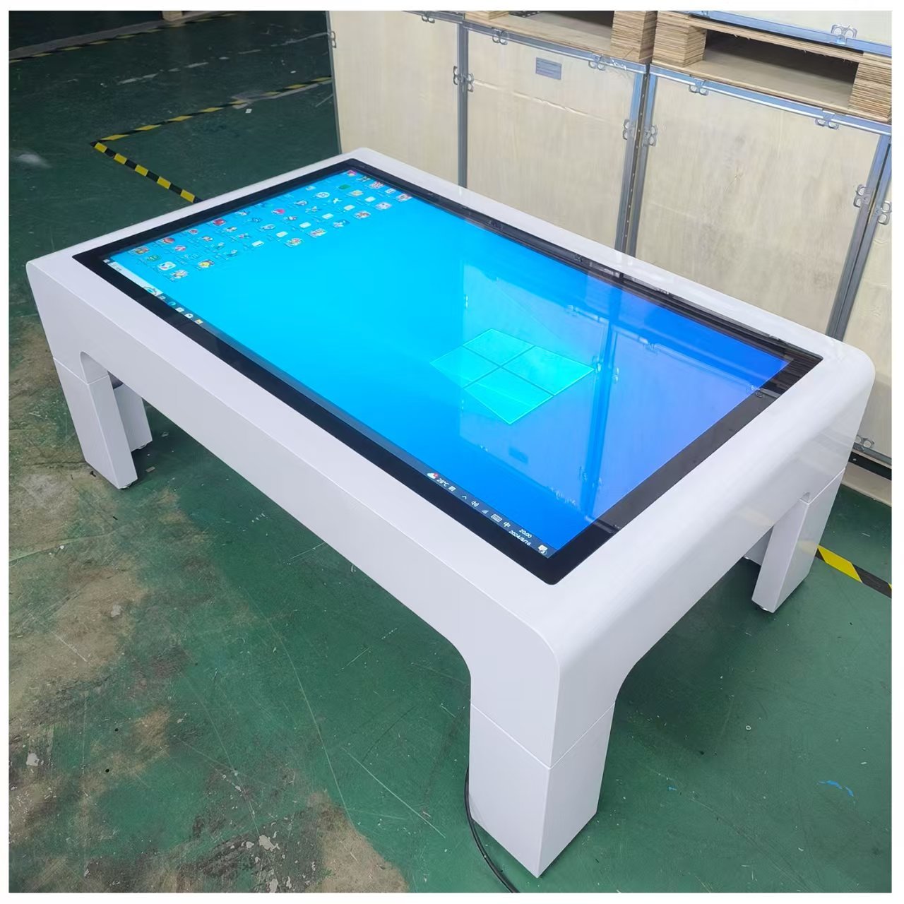 PCAP Touch Screen Table 32 43 55 Inch PC Win OS Detachable Legs For Kids Pre-education Meetings