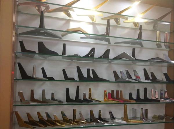 Quarto metal moderno de prata Sofa Legs de 4 pés da mobília de Chrome da polegada