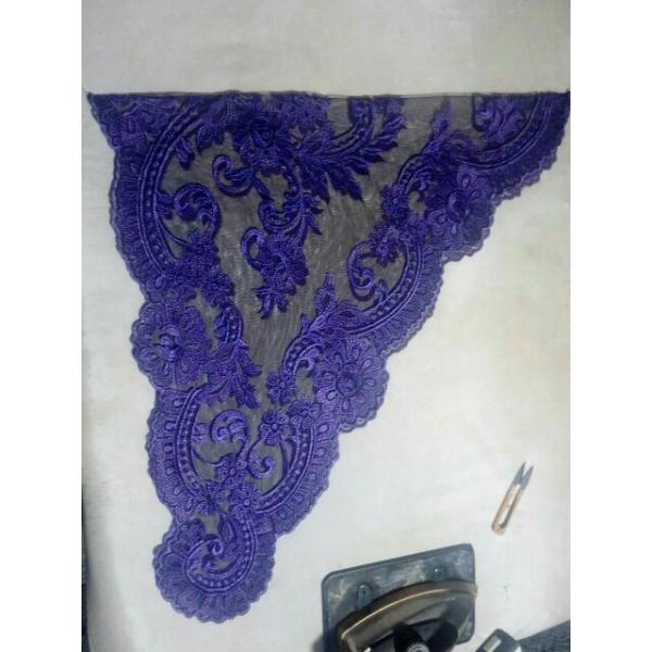 Black  Spanish style veils and mantilla Catholic chapel lace - Mid-size