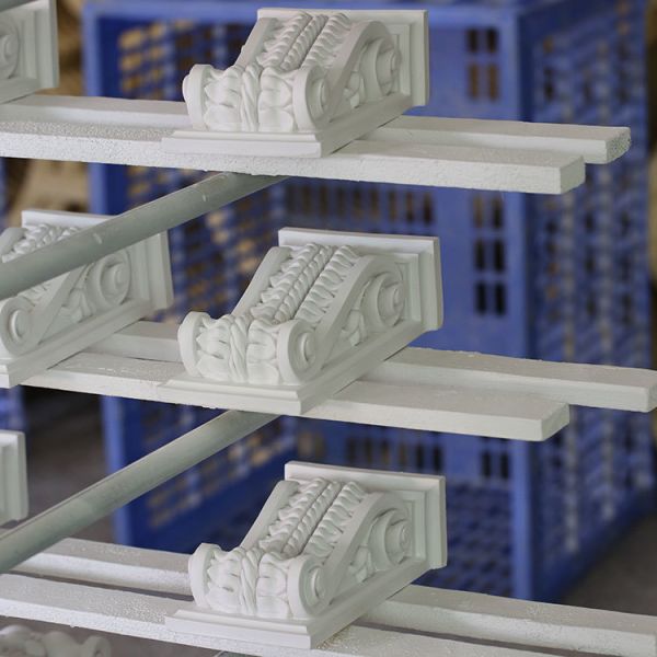 GL-6006 Decorative Exterior Carved Polyurethane Wood Decoration Pu Corbels