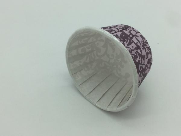 Round Shape Purple Cupcake Baking Cups , Decorative Muffin Cups PET Film Inside