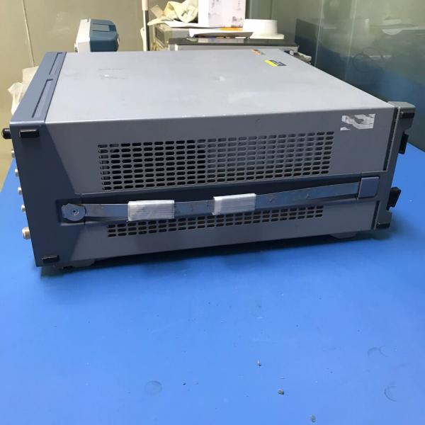 RF Signal Generator Rohde & Schwarz R&S SMIQ03B 3.3 GHz Vector Signal Generator