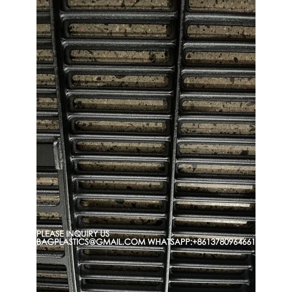 Durable 600*600mm Cast Iron Slat Floor Farrowing Crate For Sow For Animal Husbandry Equipment