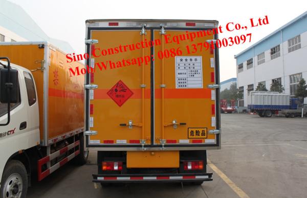 Sinotruk 4x2 5t  Mixed Emulsion Explosive Truck For Civil Underground Site