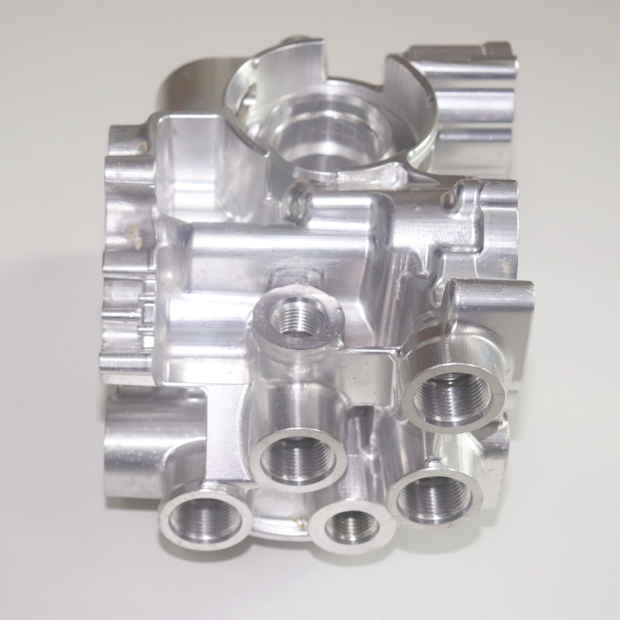 Cnc нержавеющей стали 303 частей CNC Al6061 поворачивая обрабатывает поворачивая части на токарном станке