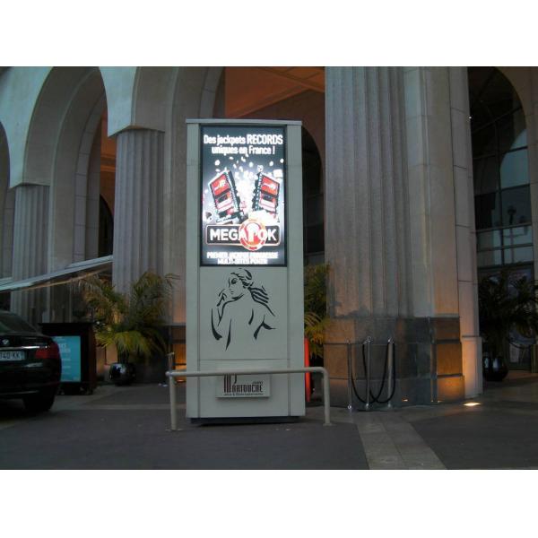 P8 Smd Outdoor Pole LED Display Signs , Wifi 3g Advertising Street LED Display