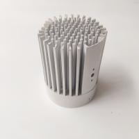 SE OEM que carimba o dissipador de calor frio de alumínio da placa com pó branco