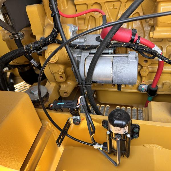 中古キャタピラー掘削機：307.5 – コンパクトで信頼性の高い中古ミニ掘削機、小規模プロジェクト向け