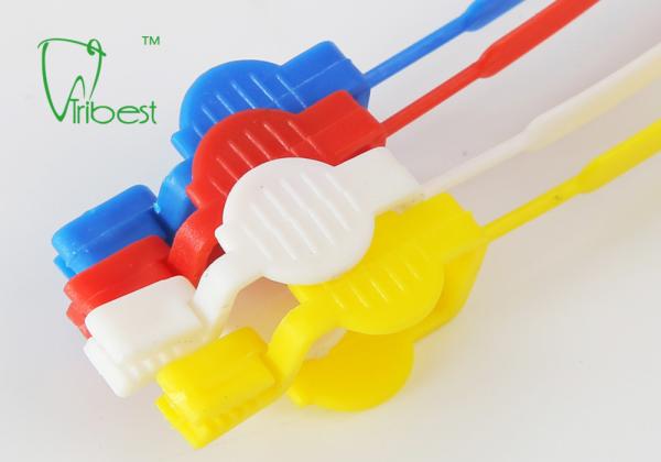 Colorful 33cm Disposable Plastic Dental Napkin Clips