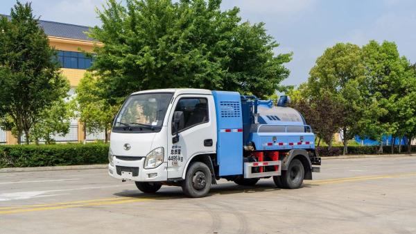 High Pressure Mini Size Electric Septic Tank Truck With Fecal Suction Truck