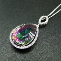 Pera de la joyería de las mujeres que corta el rubí sintético verde alrededor de la circona cúbica blanca 925 Sterling Silver Fine Jewelry