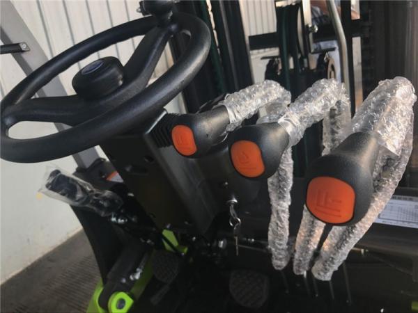 Carregadeira a gás liquefeito de 3000 kg com motor Nissan do Japão e transmissão hidráulica