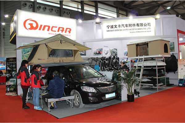 Rear Mounted 3 Bike Steel Rear Bike Carrier for 4x4 vehicle Black Finish