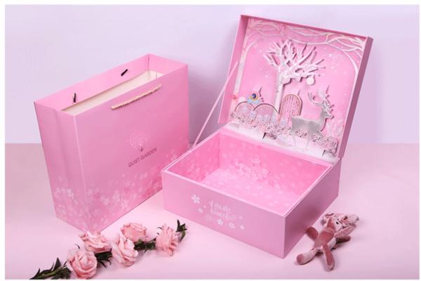 Caixa de presente de papel luxuosa criativa reciclada dos materiais para o dia de são valentim