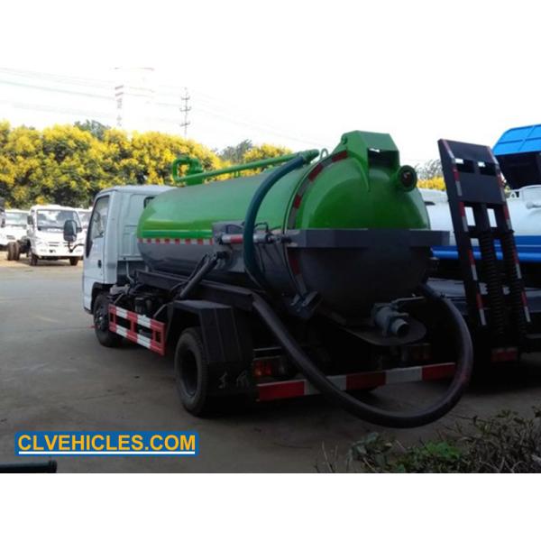 100P 98hp ISUZU Sewage Suction Truck 4000 Liters 60 Km/h Max Speed
