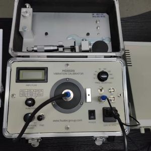 Calibrateur de vibration numérique Calibrer le compteur de vibrations Shaker de vibration de 1 Hz à 10 kHz réglable en continu HG-5020i