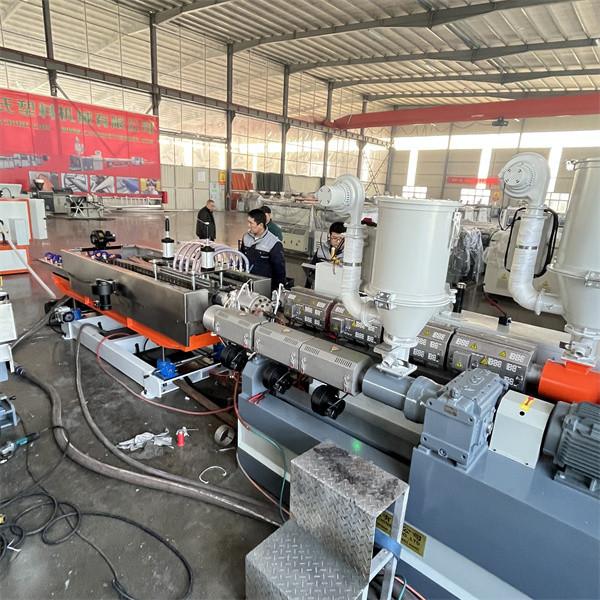 The Screw Diameter 75mm Corrugated Pipe Manufacturing Equipment with Sj75/30 Single Screw Extruder