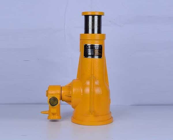 11. Industrial Jack for Heavy Duty Lifting and Positioning JTSJ-A Screw Jack with High Capacity and Lifting Height Made in Perfect