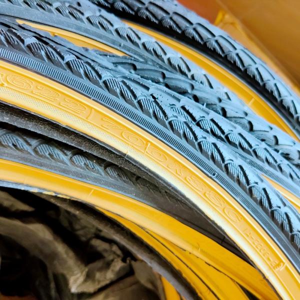20x4.0 Snow Bike Black Fat Tire Beach Bike Rubber Outer Tires for 12-20inches and 2 kg