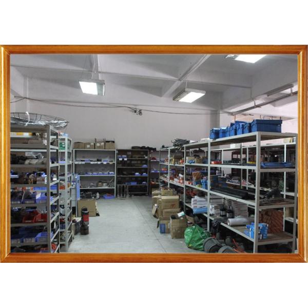 Тип машина для отделки волосяного покрова с четырьмя головками влажного типа для металлического листа