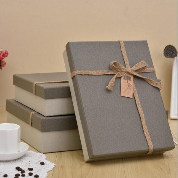 Matt / Glossy Lamination Rigid Cardboard Packaging Boxes For Apparel And Shoes