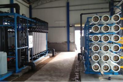 Skid Mounted Seawater Reverse Osmosis RO System With 98% Desalination Rate