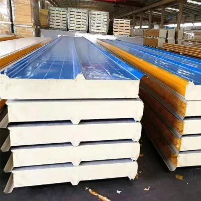 Painéis Sandwich de aço colorido para construção de casas isoladas