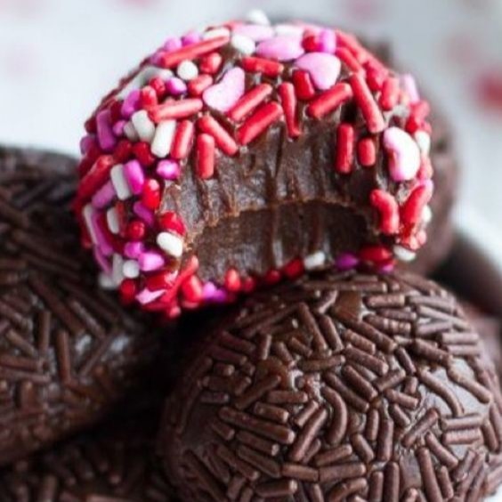 Brigadeiro Rum Ball Romkugler Chocolate Truffle Making Machine 120pcs Min 304
