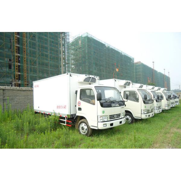 13.9 CBM 4x2 Size Refrigerated Utility Trailer , Refrigerated Delivery Truck With 115HP EURO IV