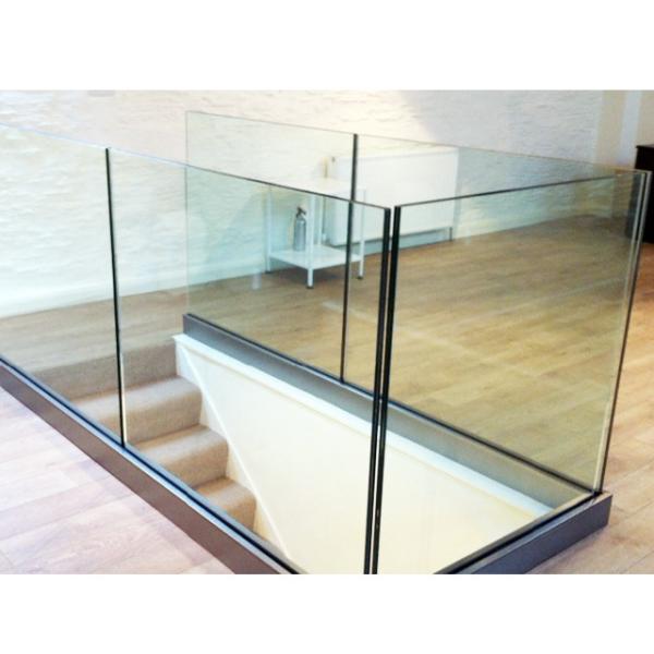 Balaustrada de alumínio do balcão de vidro Frameless 10mm grosso exterior interno