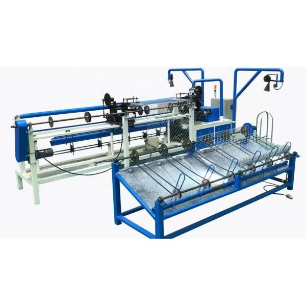Auto Chain Link Fence Machine High Output 5.5KW Customized Voltage