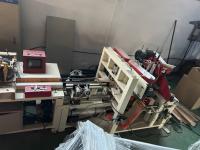 7.5KW Máquina automática de fabricação de pernas de paletes de madeira CNC para 40-120MM espessura 40-100MM largura