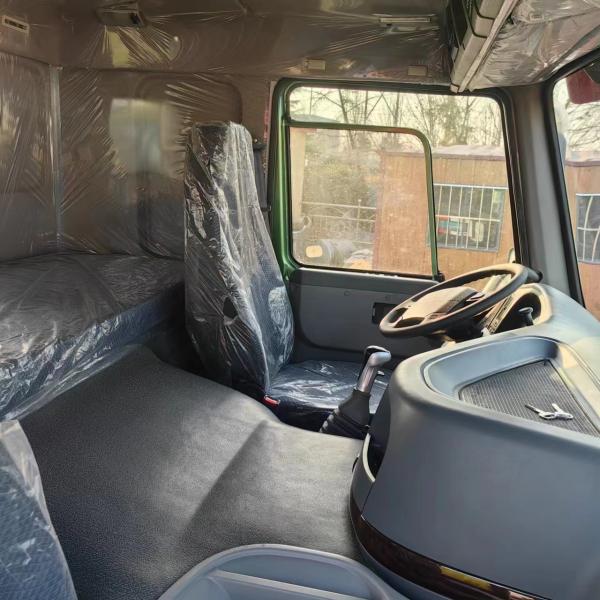 Факультативный грузовой размер Использованный грузовик 8х4 для перевозки HOWO 371 лошадиную силу