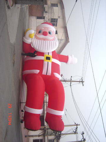 2023 Giant Cartoon Christmas Outdoor Inflatable Santa Claus For Outdoor Decoration