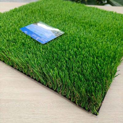Baixa manutenção 38mm Paisagismo Astro Turf Decorativo Verde Erva Artificial