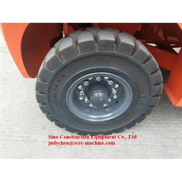 3.8 Ton Diesel Operated Forklift Long wheelbase With Large Arc / Streamlined Shape