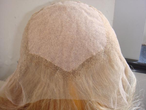 Des perruques juives en dentelle et en coton.