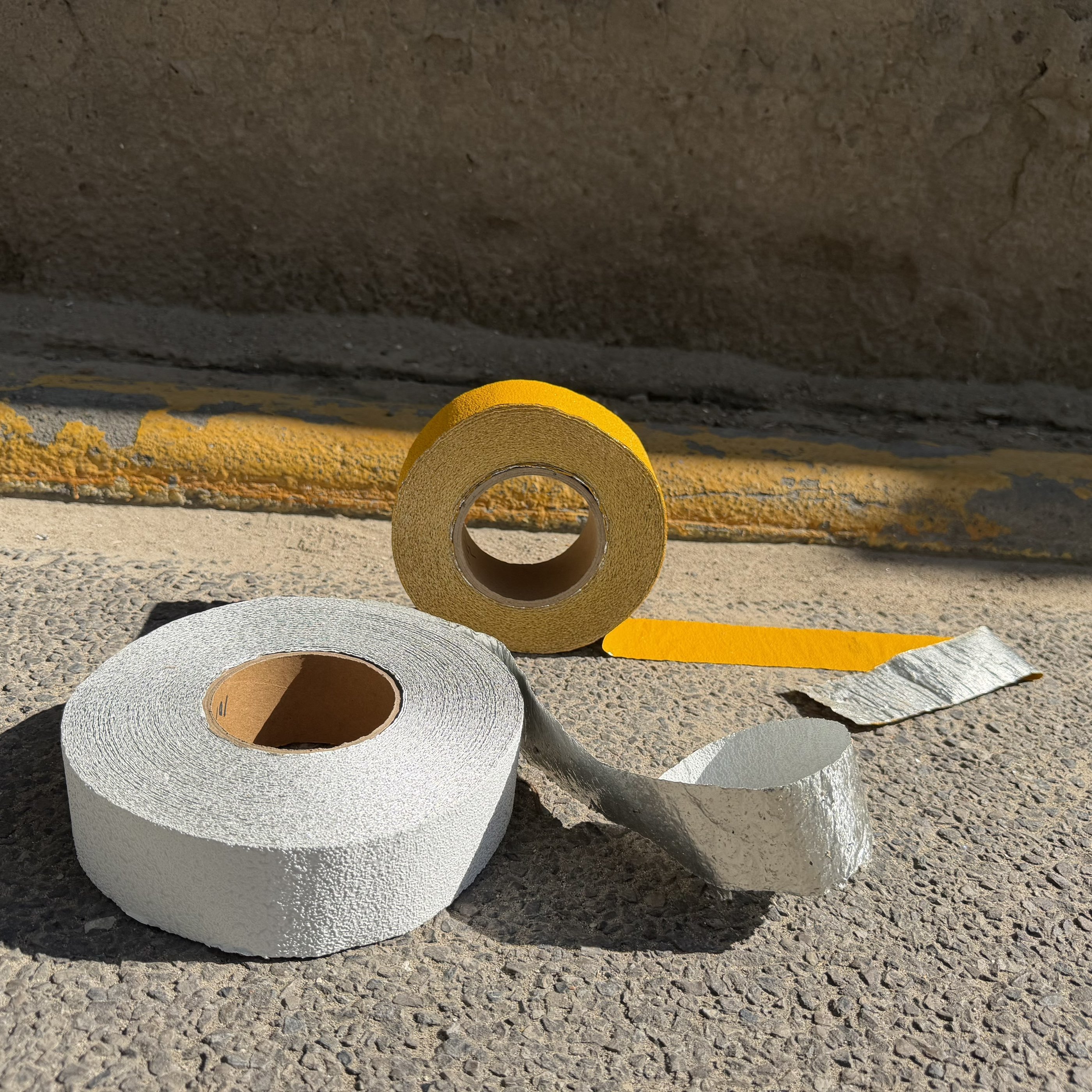 Aluminum Foil Base Self-Adhesive Markers Sidewalk Pedestrian Thermoplastic Road Line Marking Tape Reflective Pavement Tapes