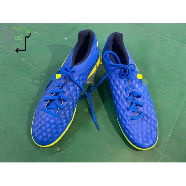 A Grade Second Hand Football Shoes Men Sport Soccer Shoes Clean Condition