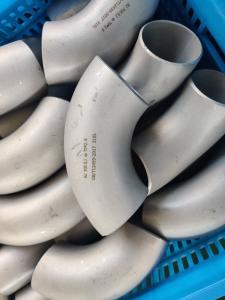 Garnitures de tuyau de cuivre de nickel coude soudé bout à bout 3.0D EEMUA 146
