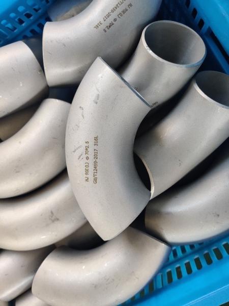 Alloy Steel Pipe Fittings  90 EL, BW TO B16.9, EEMUA 146 SEC.1 2  WT=2.5 mm Cuni 9010