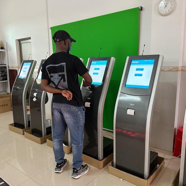 BENSHI Queue Management Kiosk Free Software Queuing Ticket Dispenser For Hospital / Bank