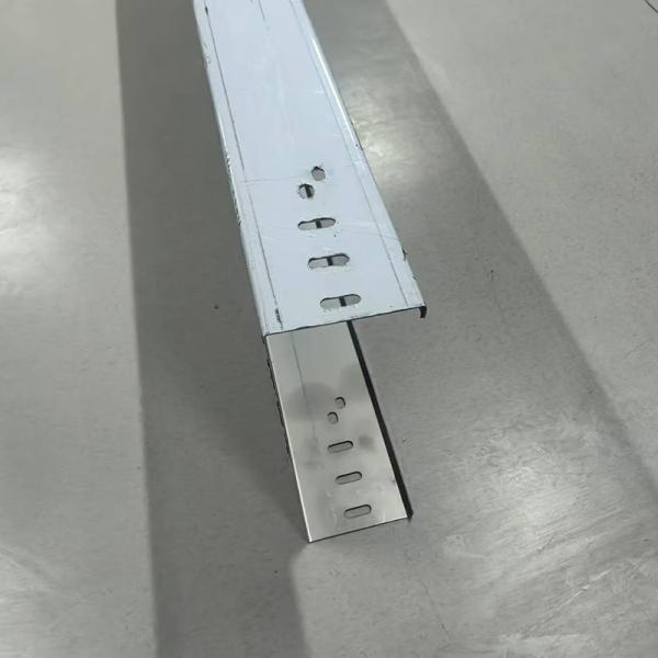 Silver Stainless Steel Cable Tray Industrial Wall Mounted Suspended 50mm-1000mm Height 1.2mm-2.5mm