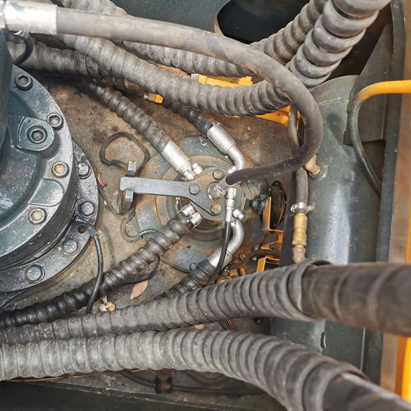 21ton 113KW Hyundai 220-9s Excavator with Large Digging Capacity