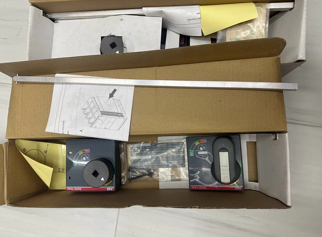 1SDA054929R1 ABB RHE T4-T5 F/P STAND. RETORNADO L=500 MM Manija Giratoria