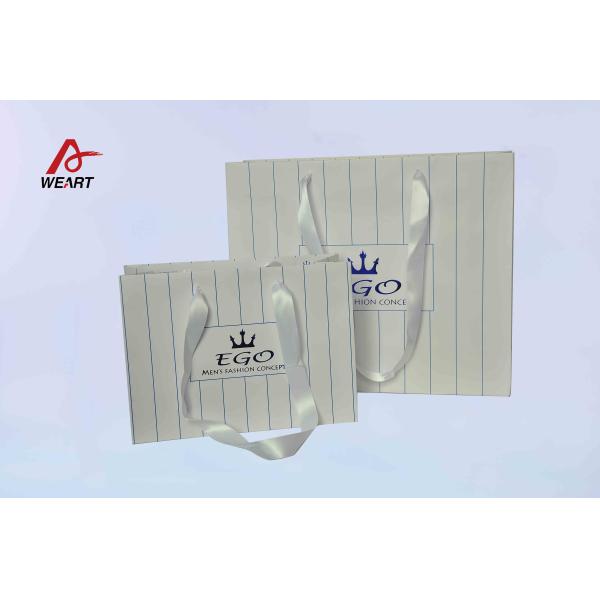 White Silk Ribbon Cute Paper Bags Hot Stamping Finish CMYK Surface Embossed Logo