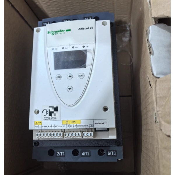 ATS22D88Q Schneider Electric Soft Starter 88A 208–690V AC torque control smooth motor acceleration pumps