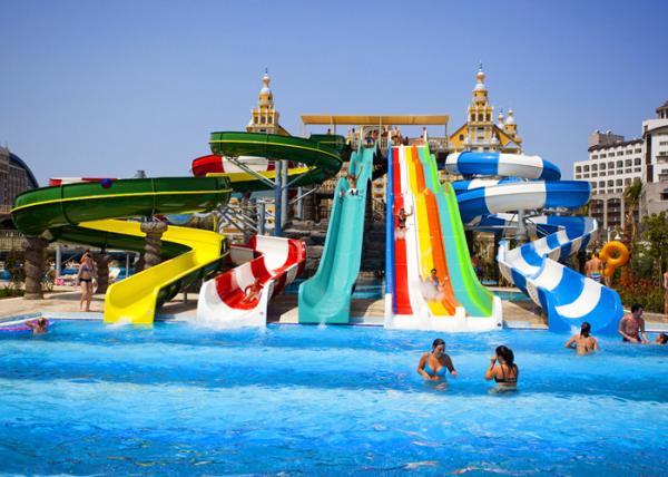 Exciting Adult Water Park Big Spiral Pool Slide For Commercial Water Park Equipment