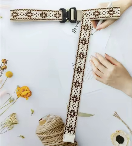 Wholesale New Style Blue and White Diamond Pattern Canvas Belt with Black Buckle, Stylish Accessory for Casual & Customizable  Bohemian Looks