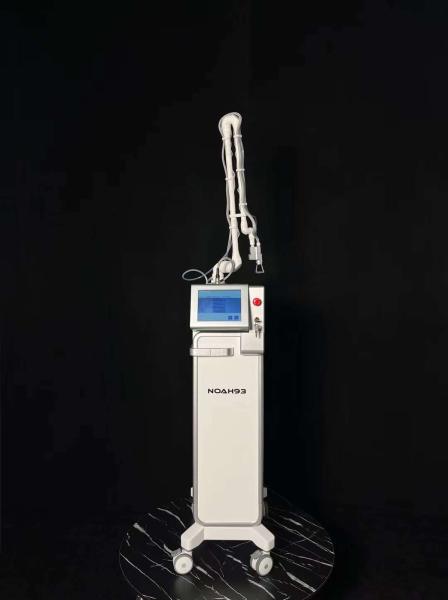 2000M Energy Picosecond Laser Machine 1064nm 532nm For Tattoo Removal / Acne Scars